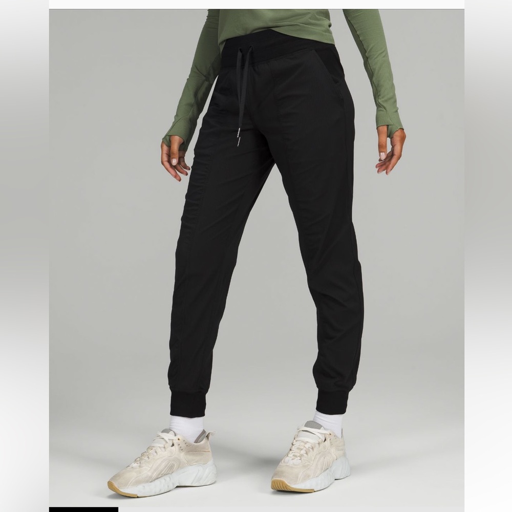 Lululemon Studio Jogger size 4